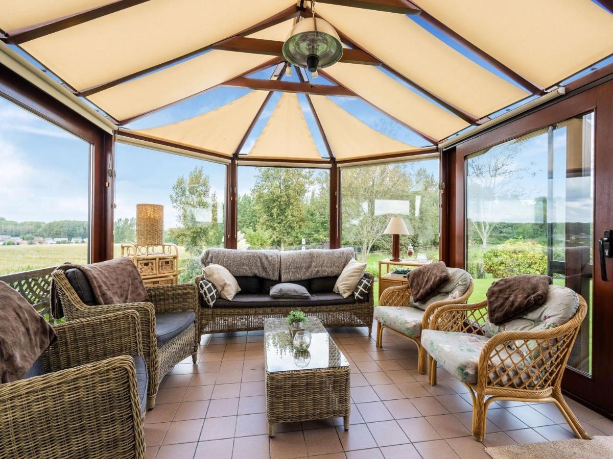 Stunning Holiday Home In Oombergen With Terrace And Garden Zottegem Екстериор снимка